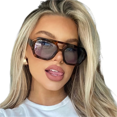 //marketplace.zopi.io/cdn/shop/files/39e53db82768c2c44ceb24360e73b475_ed803c8a-6b1b-40ed-9b6b-f1ecb1c99b42.jpg?v=1761126636&width=376